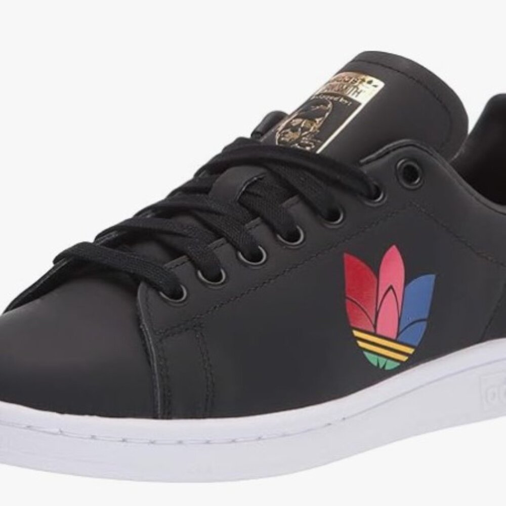 Stan Smith LTD. Ed. Black Leather Adidas Shoes 6 EUC Trefoil Colors NEW With Tag